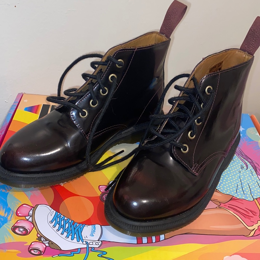 Never used Dr Martens women’s Size 5